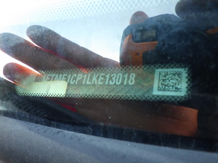 2020-ford-f150-image-13