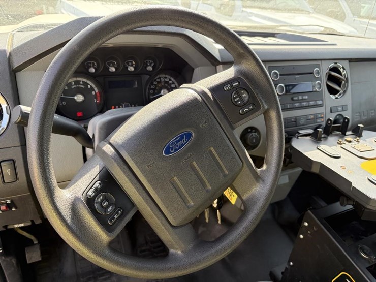 2011-ford-f250-image-10