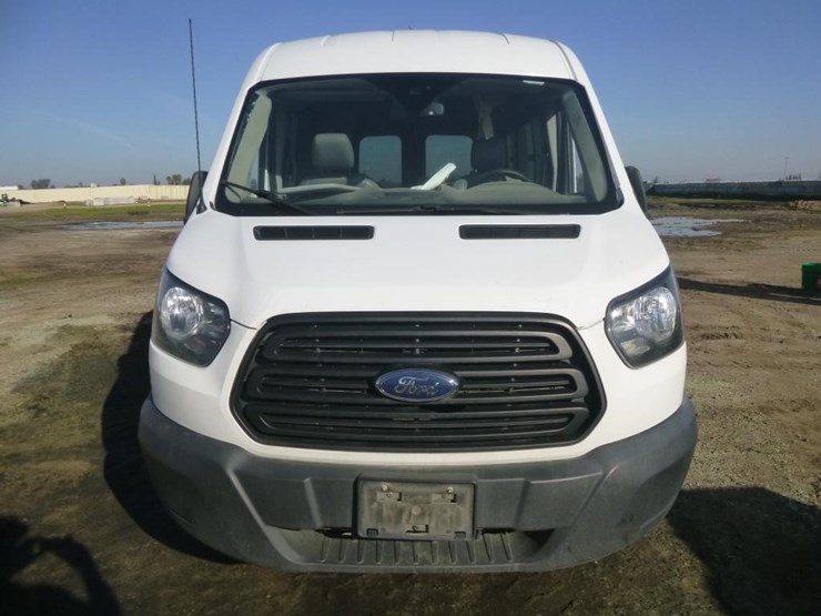 2019-ford-transit-image-6