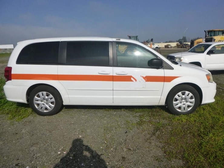 2014-dodge-grand-caravan-image-7