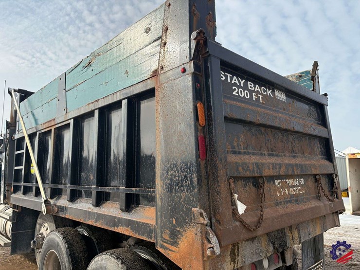 2021-western-star-4900ex-image-26