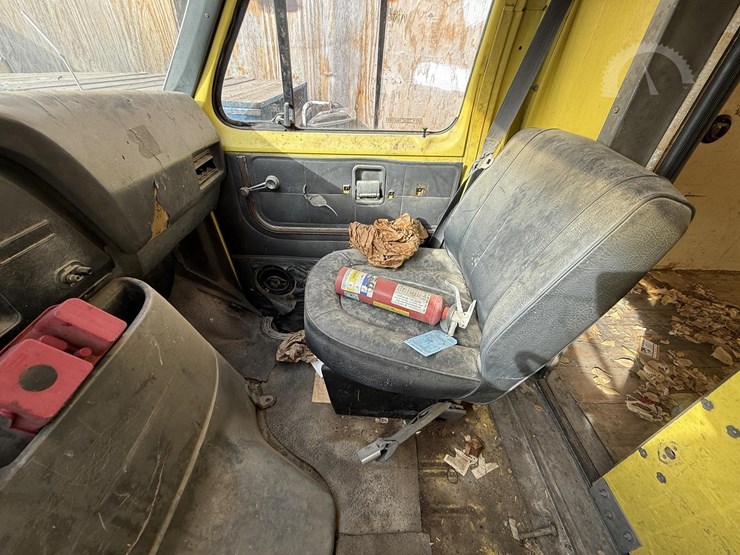 1985-ford-e350-image-20