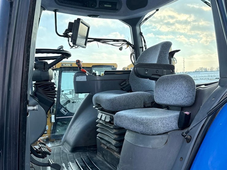 2008-new-holland-t8030-image-17