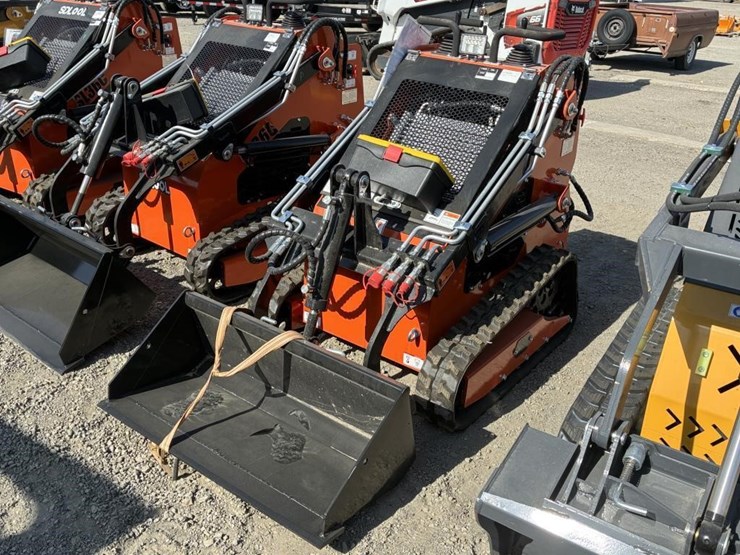 2025-sdlool-sl36c-skid-steer-loader-image-1