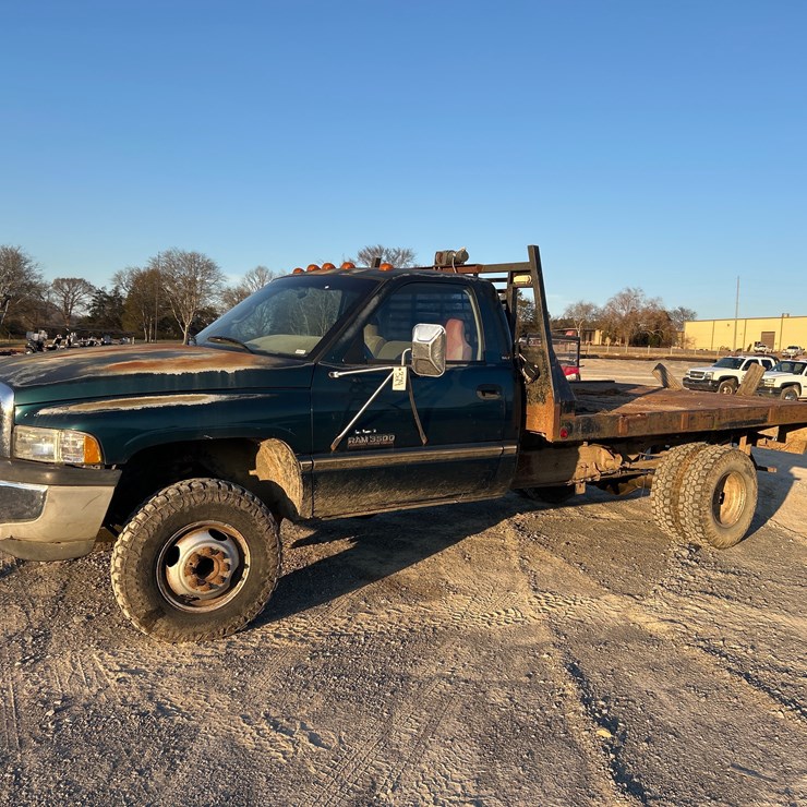 1995 DODGE 3500