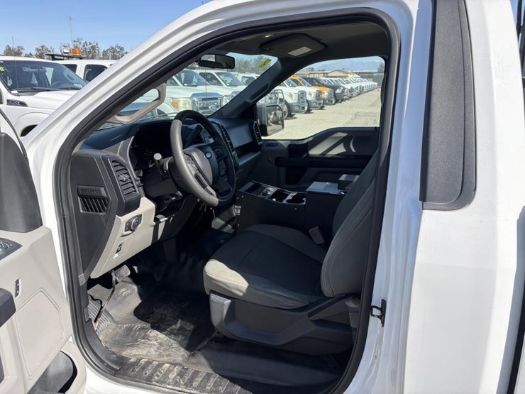 2015-ford-f150-image-9