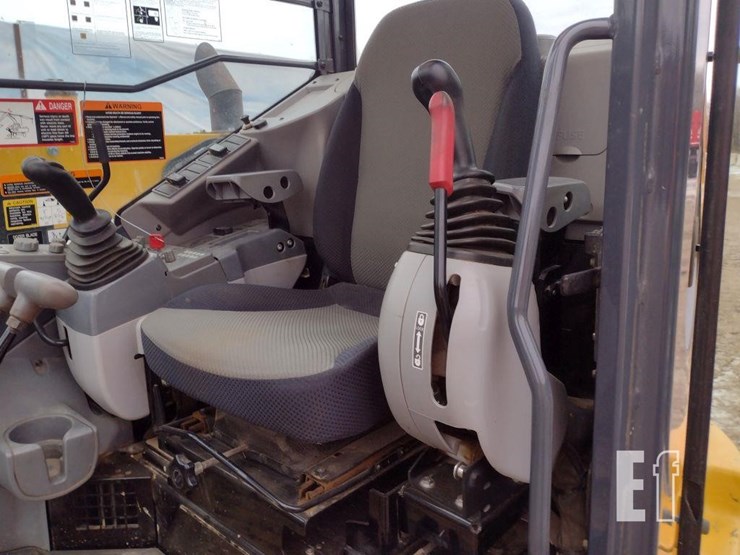 2021-deere-85g-image-12