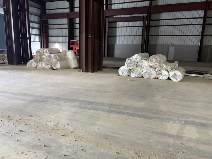 #1054-•-lot-of-various-rolls-of-silvercote-building-insulation-image-1