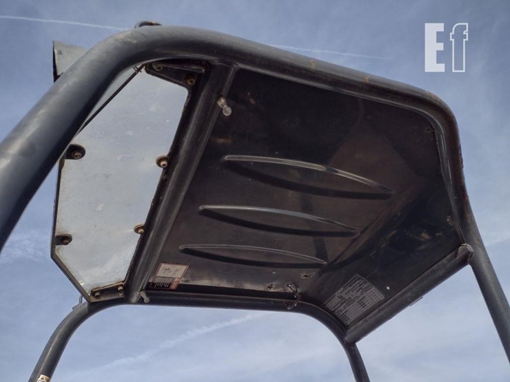 2013-deere-35d-image-13