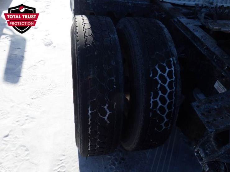 2020-kenworth-t680-image-18