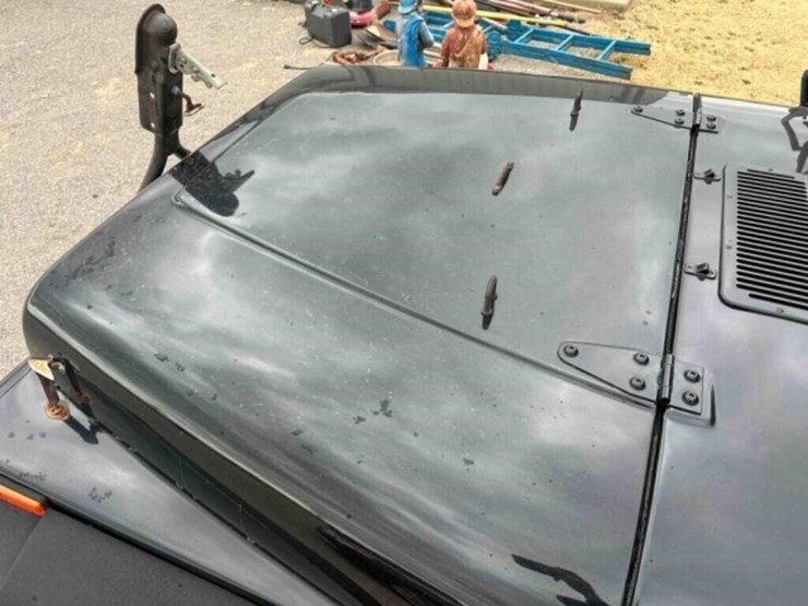 1989-jeep-wrangler-image-11