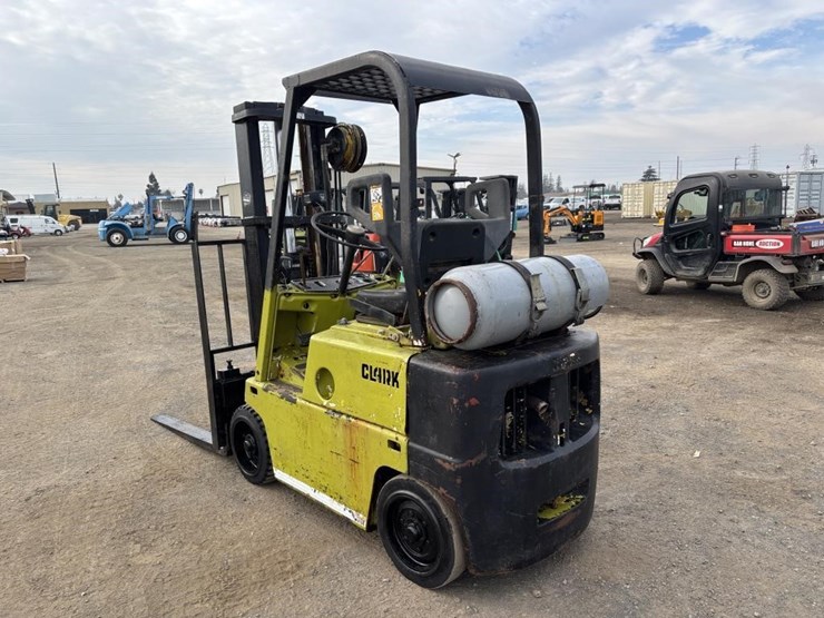 clark-c500-40-forklift-image-4