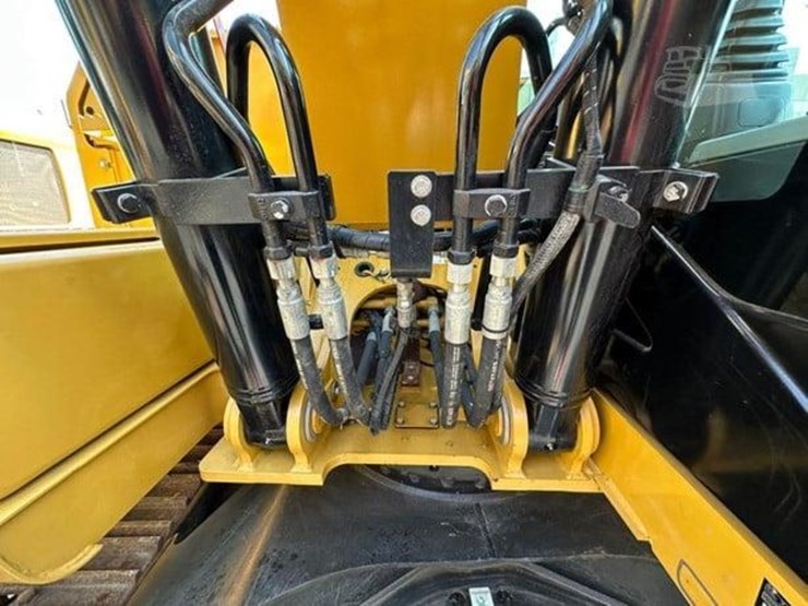 2019-caterpillar-312fgc-image-23