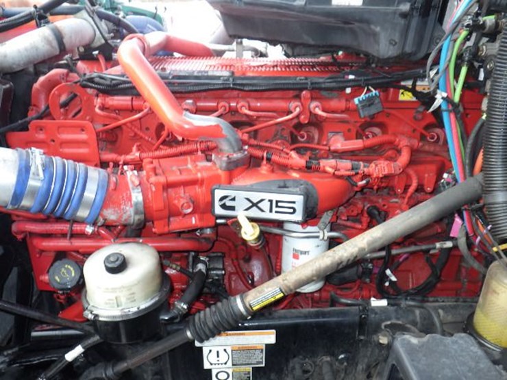 2019-peterbilt-579-image-27