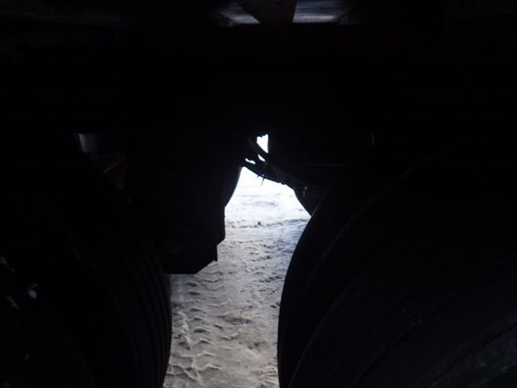 2017-utility-4000d-x-image-15