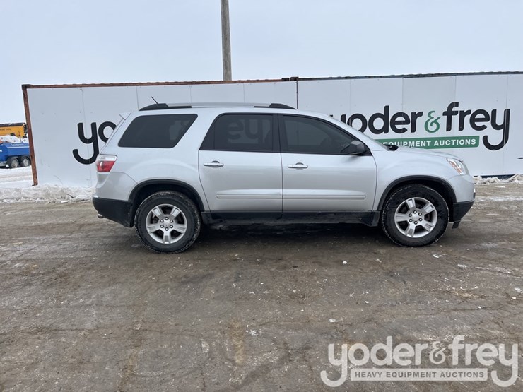 2012-gmc-acadia-image-7