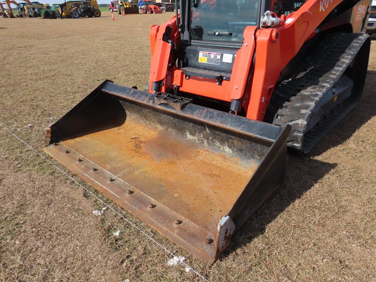 2021-kubota-svl97-2-image-3