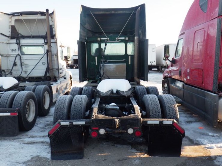 2017-peterbilt-579-image-9