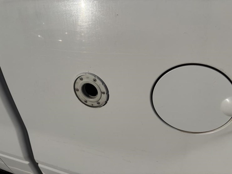 2011-ford-f150-image-33