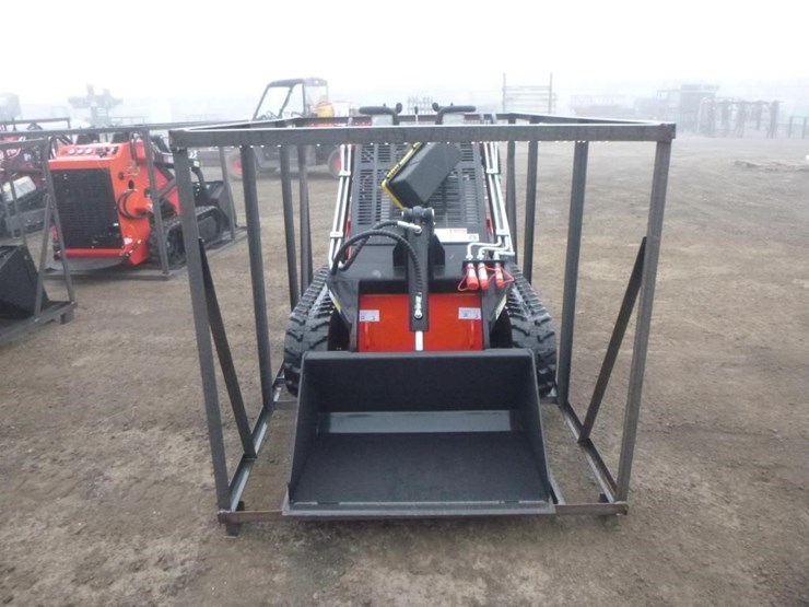 2025-agt-lrt23-skid-steer-track-loader-image-5