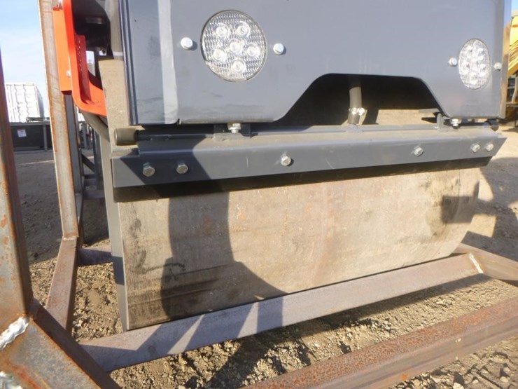 sdlool-sl1000-tandem-vibratory-roller-image-8