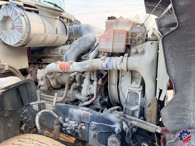 2018-mack-granite-gu713-image-44