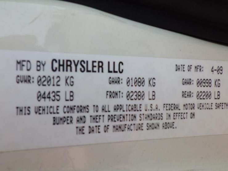 2009-dodge-caliber-image-16