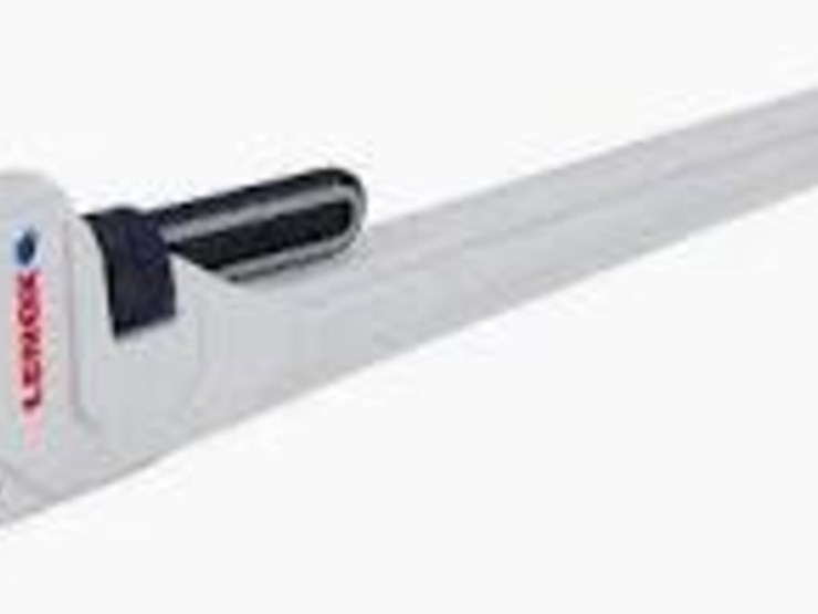 new-unused-lenox-preofssional-36"-pipe-wrench-image-1
