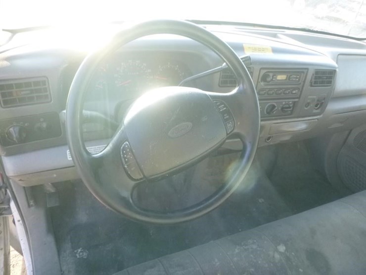 2001-ford-f350-image-14