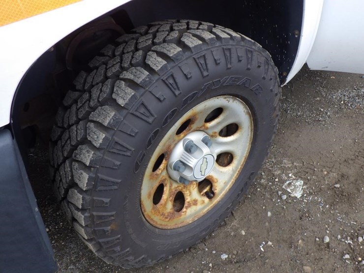 2008-chevrolet-1500-image-13