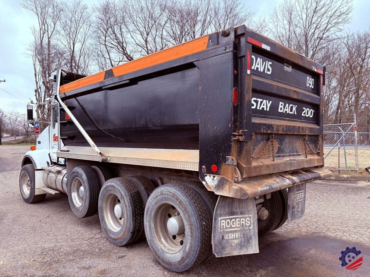 2016-kenworth-t800-image-5