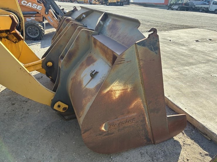 komatsu-wa380-image-9