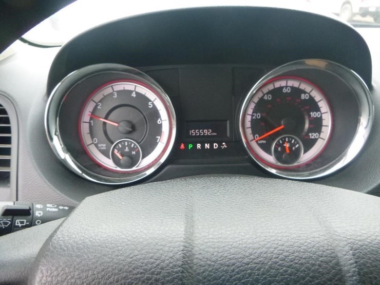 2014-dodge-grand-caravan-image-23