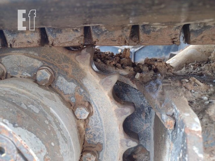 2022-deere-26g-image-36