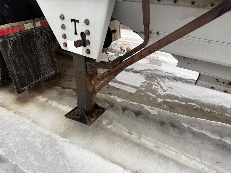 2013-timpte-hopper-bottom-image-25