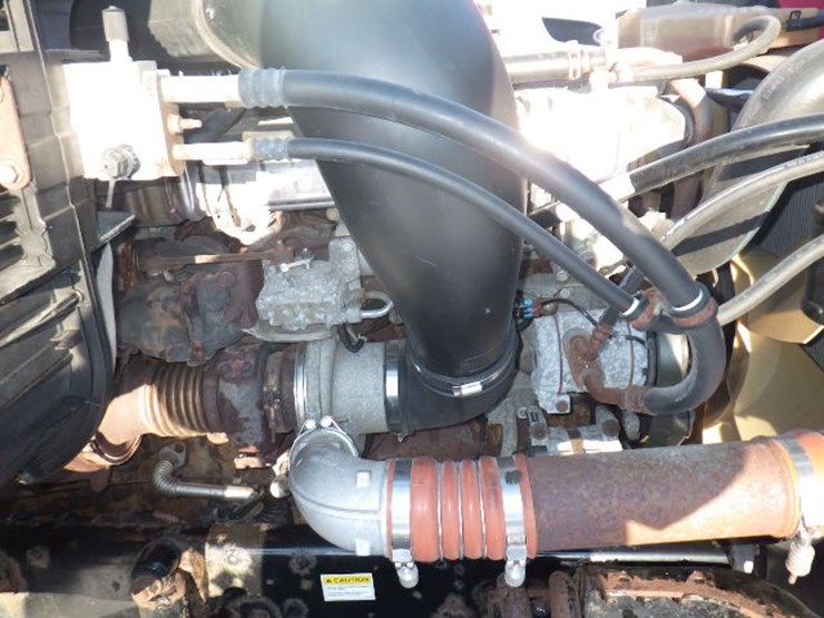 2013-freightliner-cascadia-125-image-25