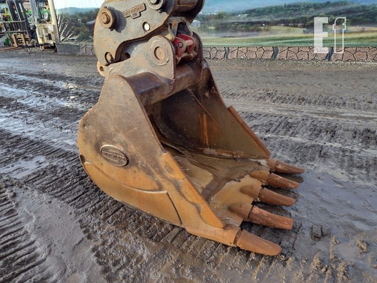 kobelco-sk170-lc-10-image-16