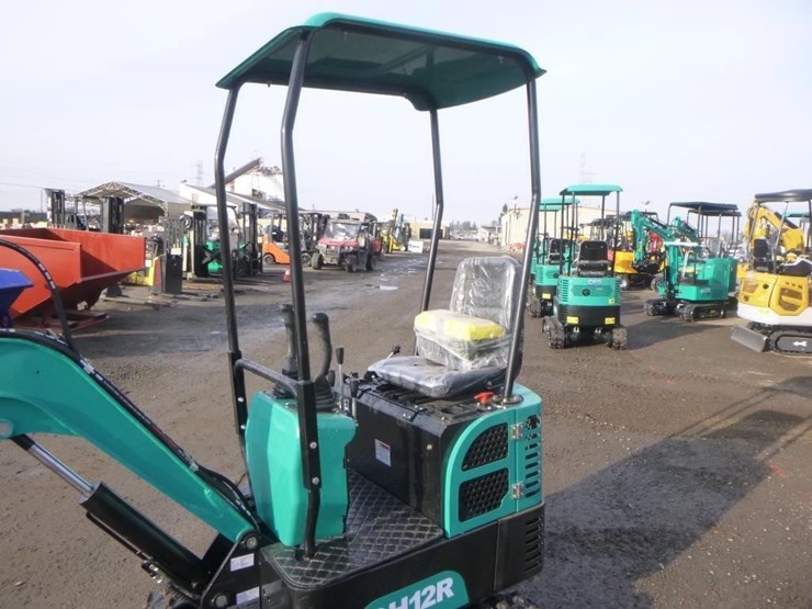 agt-qh12r-hydraulic-excavator-image-18