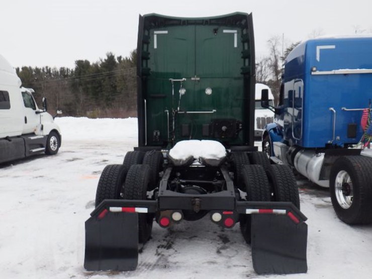 2020-peterbilt-579-image-14