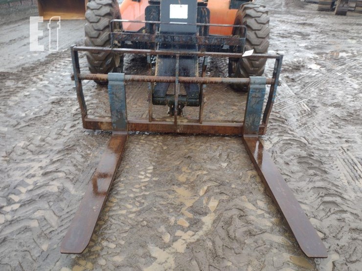 2005-jlg-g9-43a-image-12