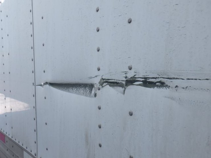 2016-hyundai-translead-image-18