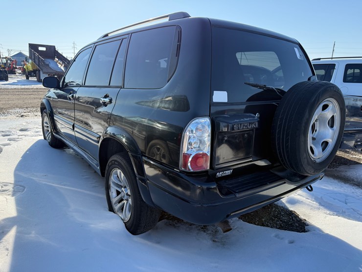 2005-suzuki-xl7-image-4