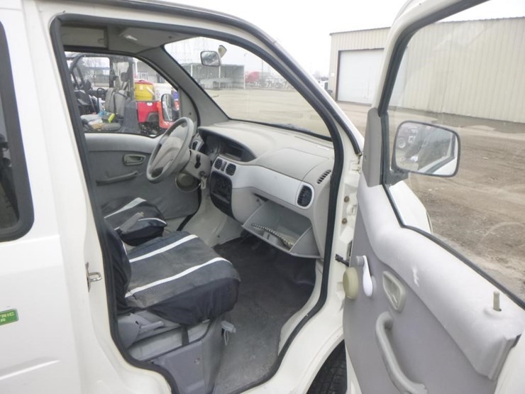 2009-miles-zx40st-image-13