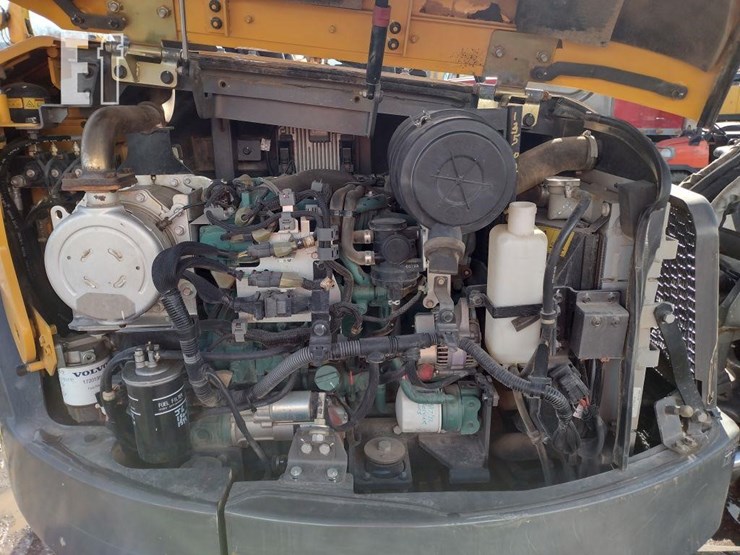 2016-volvo-ecr58d-image-43