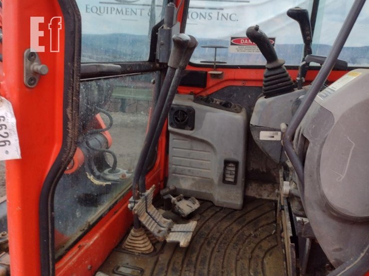 2012-kubota-kx121-3-image-11