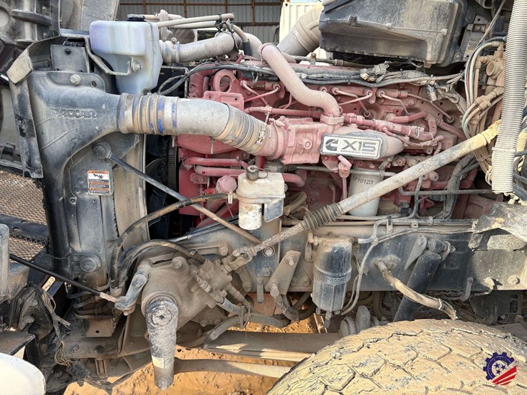 2019-kenworth-t880-image-32