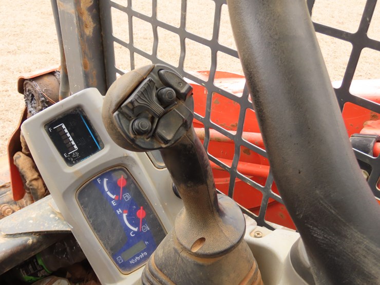 2019-kubota-svl95-2s-image-14