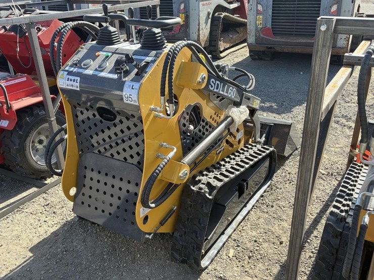 2025-sdlanch-sdll60-skid-steer-loader-image-3
