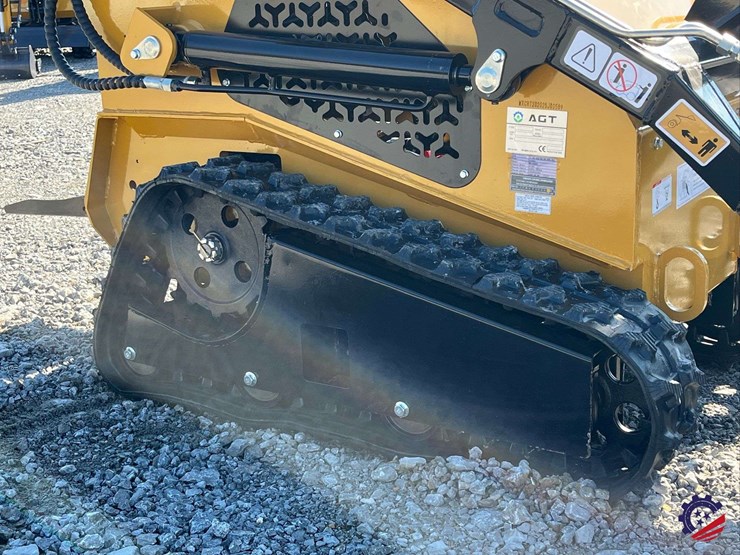 2026-agt-mx-crt23-compact-track-loader-mini-skid-steer-image-10