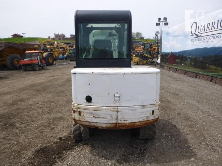 2001-bobcat-331e-image-4